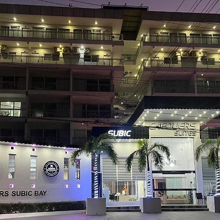 Chequers Suites Subic Bay 奥隆阿波 外观 照片
